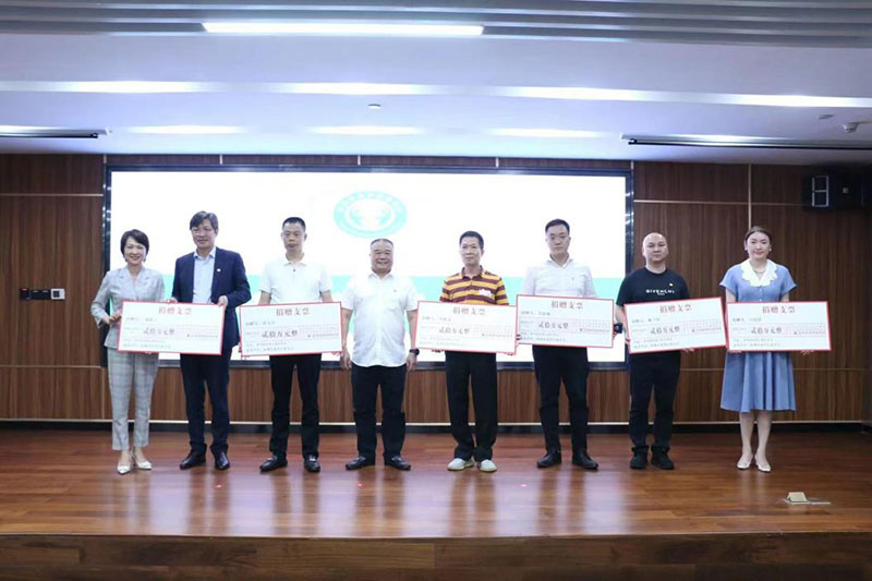 1682498908681749.jpg image005.jpg